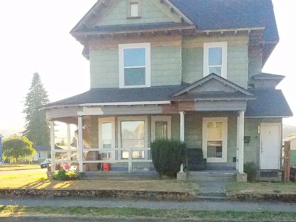 1st image of 900 1/2 Pacific Ave S