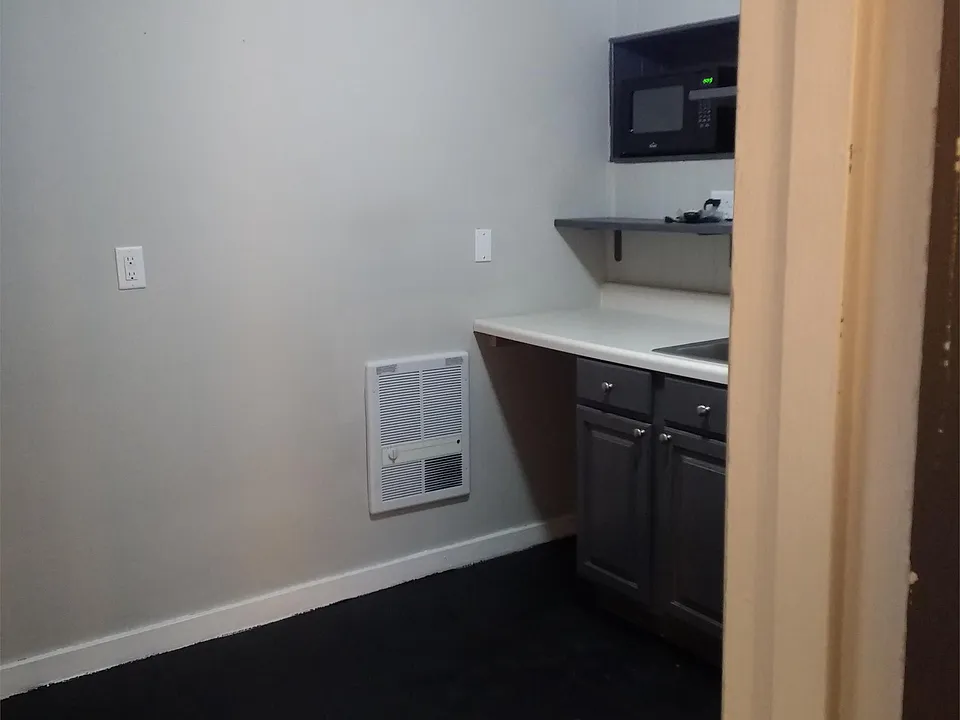 10834 Northland Dr NE #8