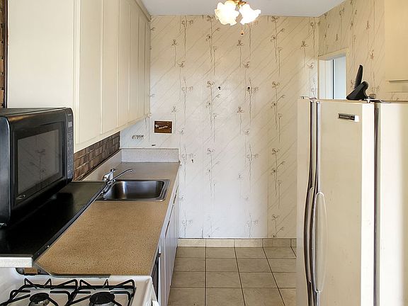 3rd image of 448 Neptune Ave Unit 8B