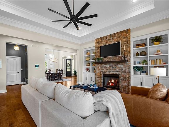 3rd image of 1200 Birkshire Cir