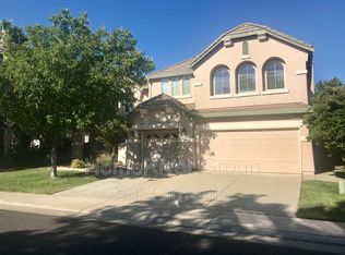 9781 Nature Trail Way, Elk Grove, CA 95757