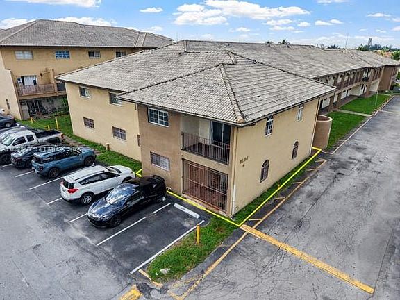 2nd image of 8851 NW 119th St Unit 6101