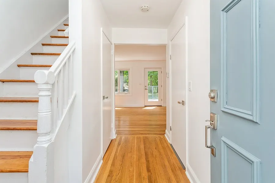 4 bed, 2.5 bath, 1463 sqft, $6,450 — Photo 2