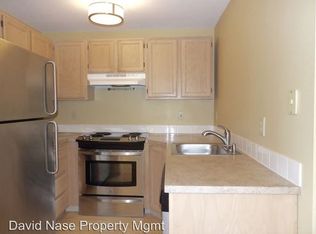 350-360 SE 3rd St, Troutdale, OR 97060