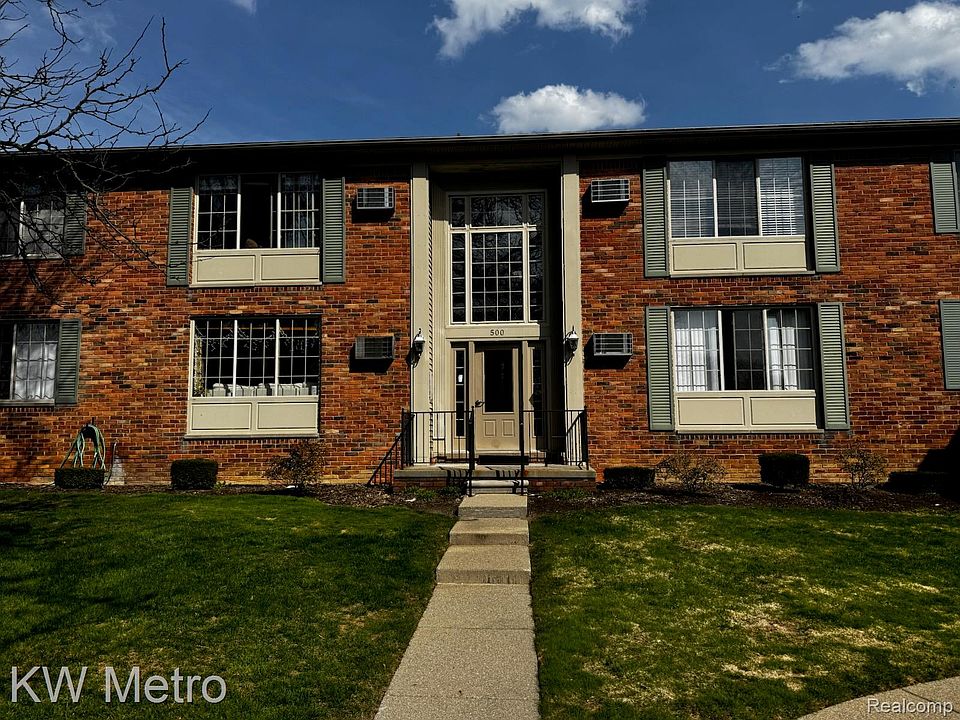 1st image of 500 Romeo Rd Unit 122