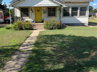 206 Vinnedge Ave, Blackwell, OK 74631