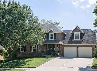 623 Cottonwood Ln, Liberty, MO 64068