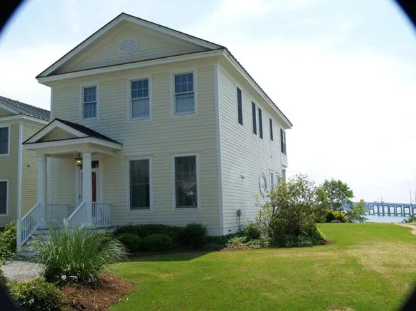 380 High Bank Rd, White Stone, VA 22578