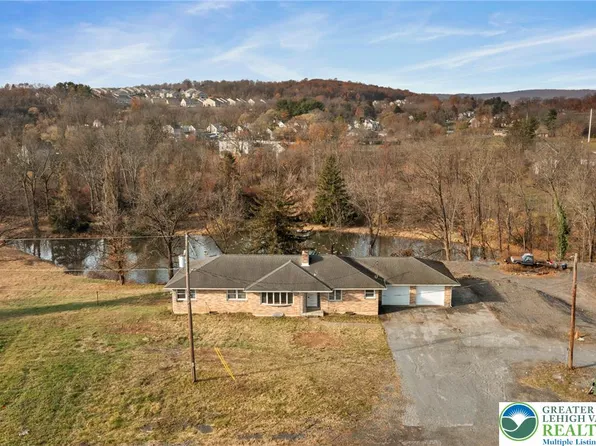 3717 Station Ave, Center Valley, PA 18034