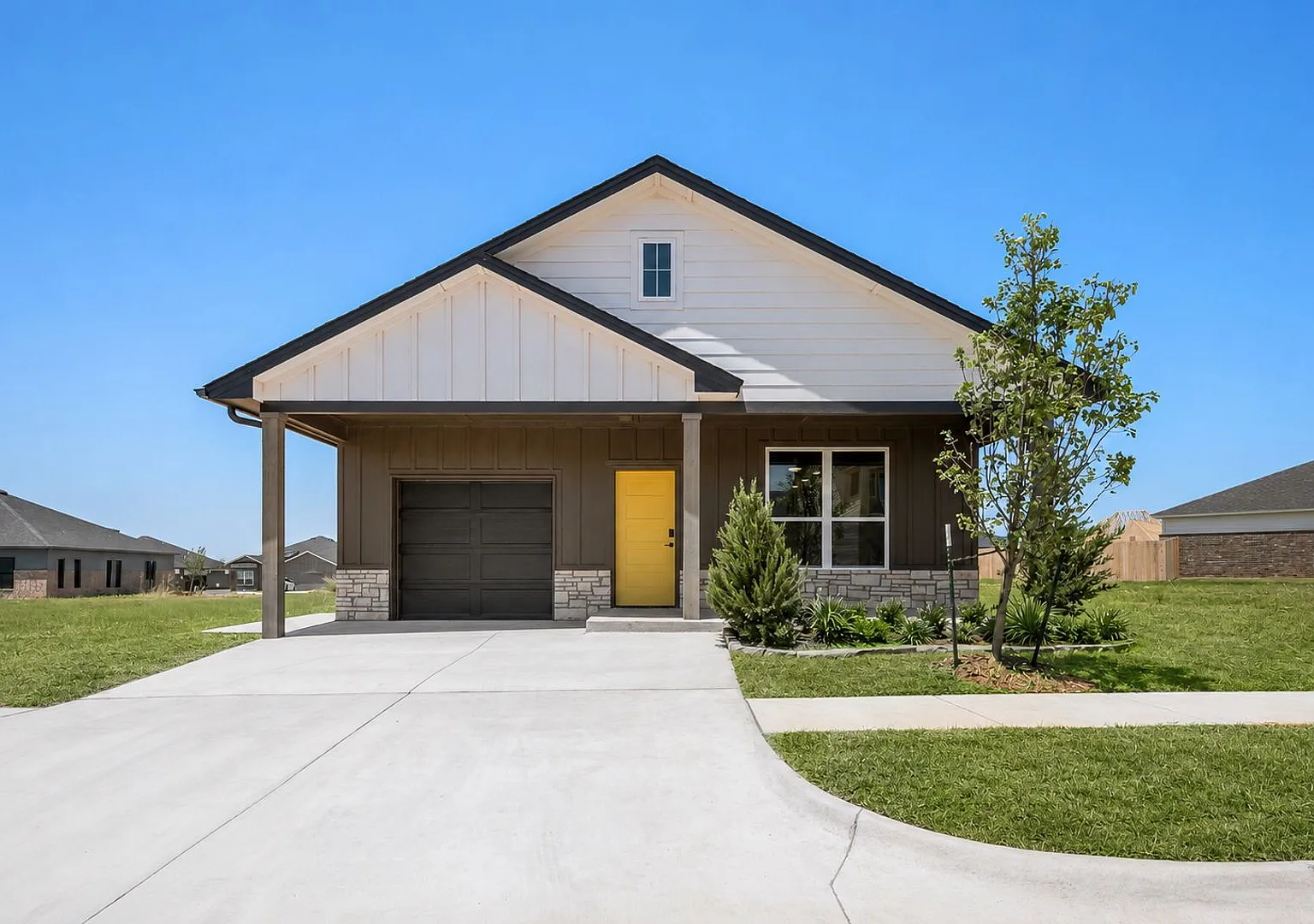 Brand-new construction in OKC — Photo 1