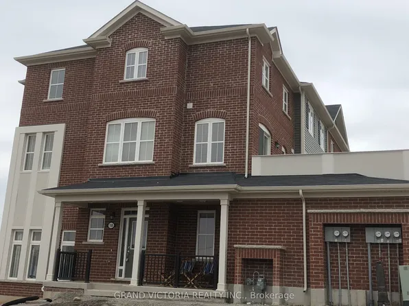 22 Spring Creek Dr #10, Hamilton, ON L8B 1V7
