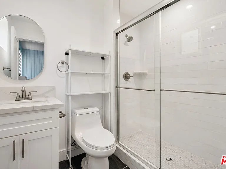 1341 N Mariposa Ave — Photo 34
