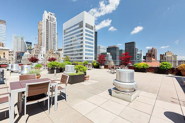 Sold by Compass | media 10