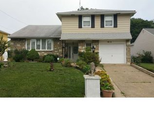 9816 Walley Ave, Philadelphia, PA 19115