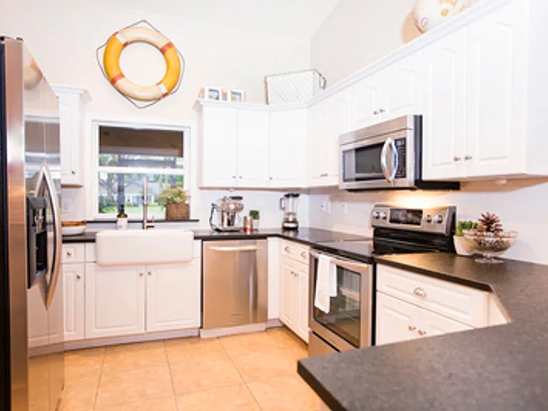 22631 Island Lakes Dr — Photo 3