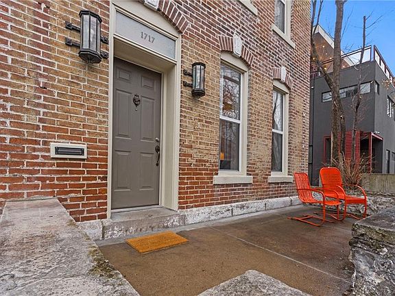 4th image of 1717 Madison Ave