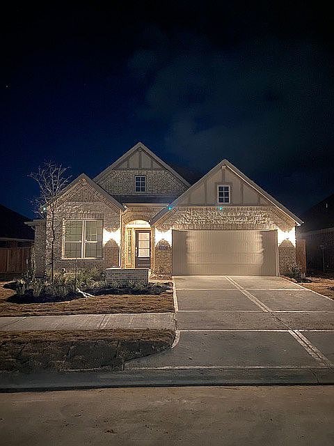 1st image of 10807 Carolina Willow Ct