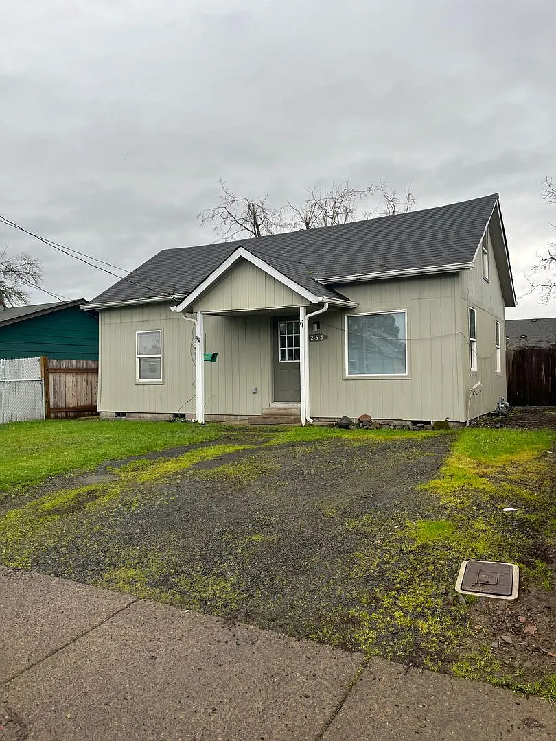 255 37th St photo 1