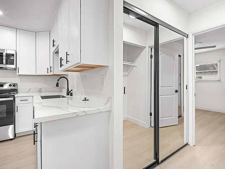 Parkside_on_Carmel_Web_4