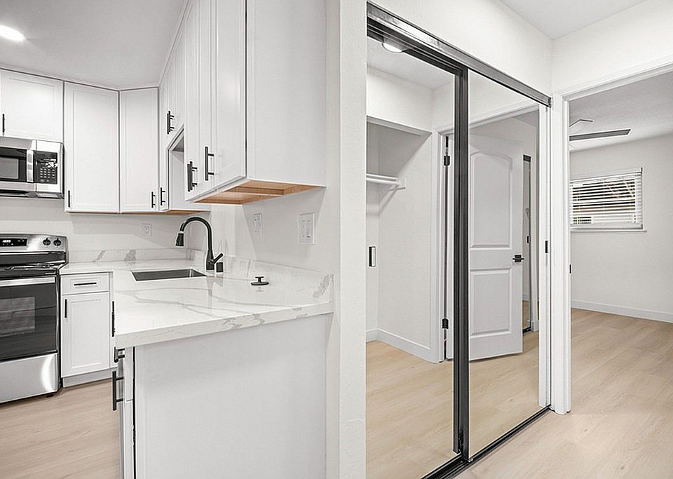 Parkside_on_Carmel_Web_4