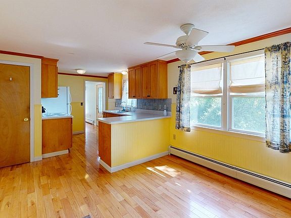 5th image of 63 Adams Rd