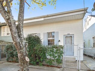 5004-5006 Perrier St, New Orleans, LA 70115