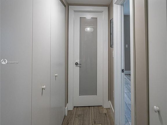 5th image of 942 Lenox Ave APT 9A