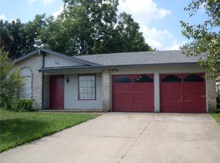 1104 Providence Ct, Arlington, TX 76015