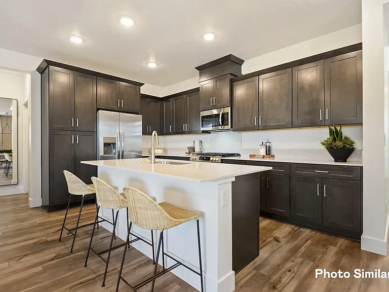 1785 N Big Star Ave — Photo 4