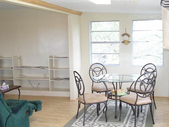 4th image of 375 Royal Oak Ln