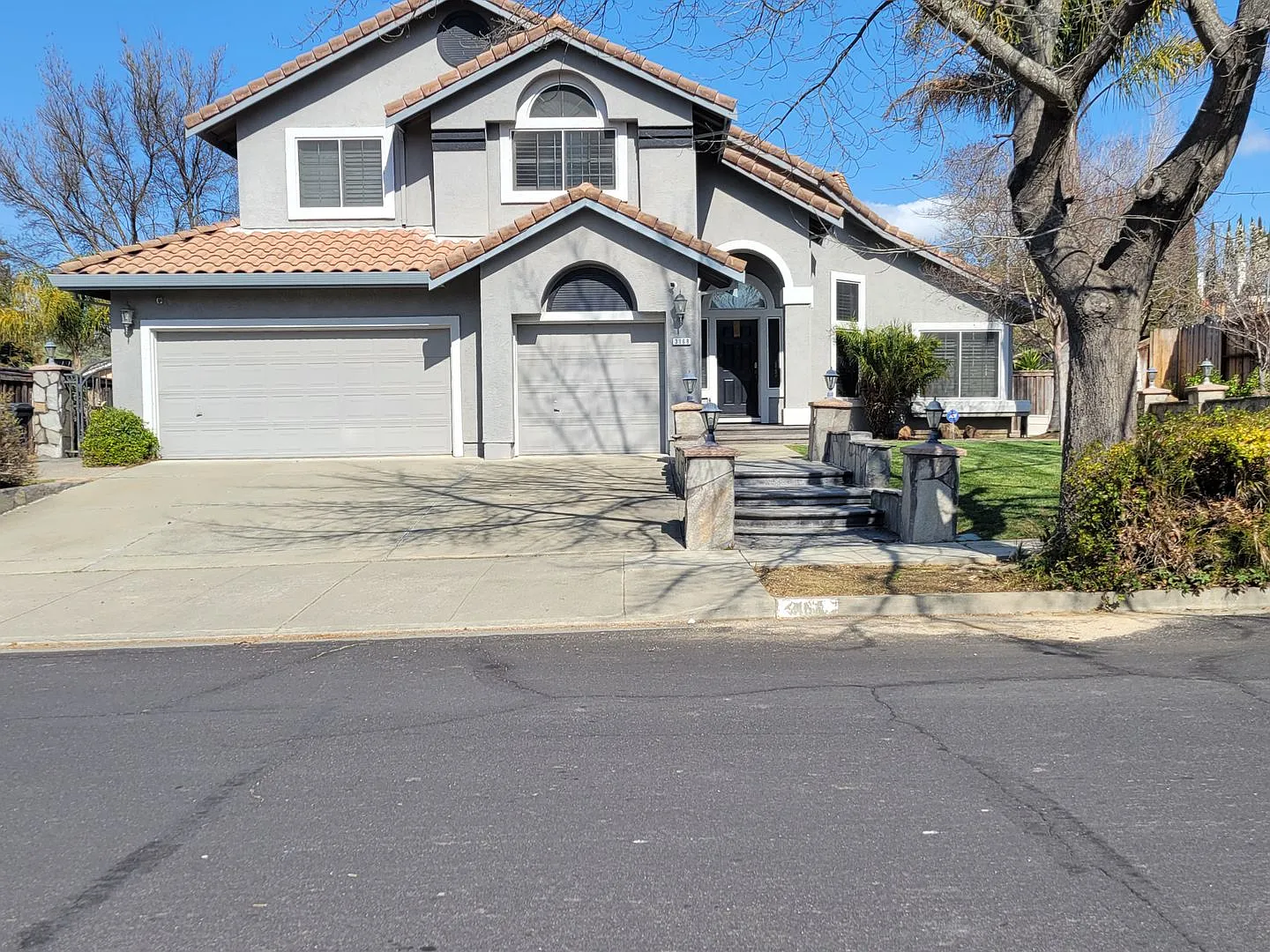 Coming Soon- Beautiful Home! — Photo 1
