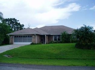 1268 Larkspur St, Sebastian, FL 32958