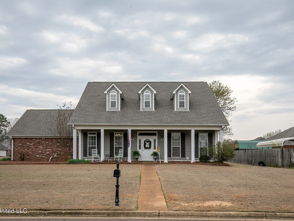 1st image of 1000 Scarlett Dr