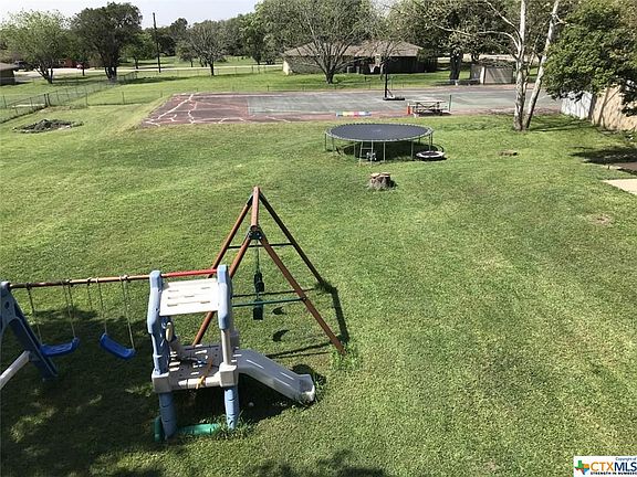 3rd image of 411 Wren Ln