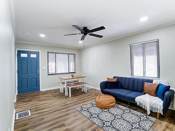 5th image of 1123 E 22nd Ave