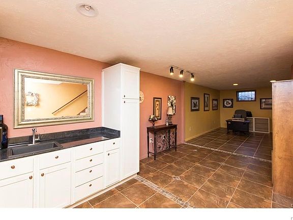 3rd image of 6792 Montpellier Blvd