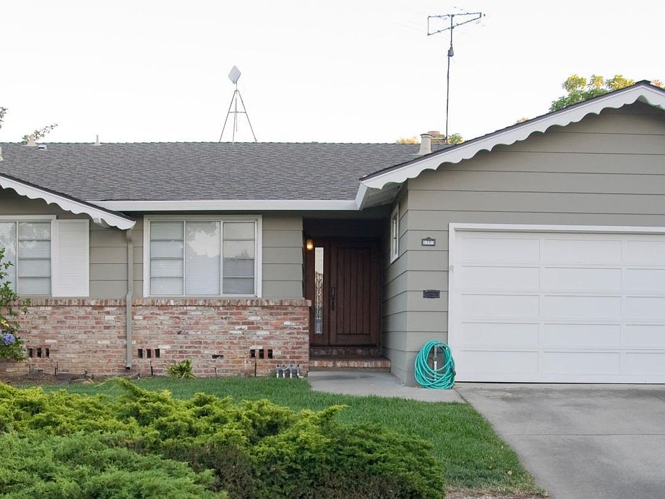 1st image of 1385 Bobolink Cir