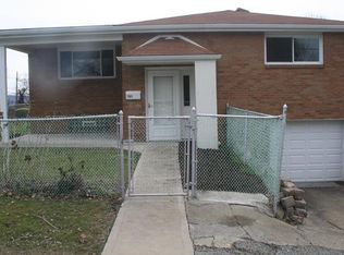 1505 Ruxton Ave, West Mifflin, PA