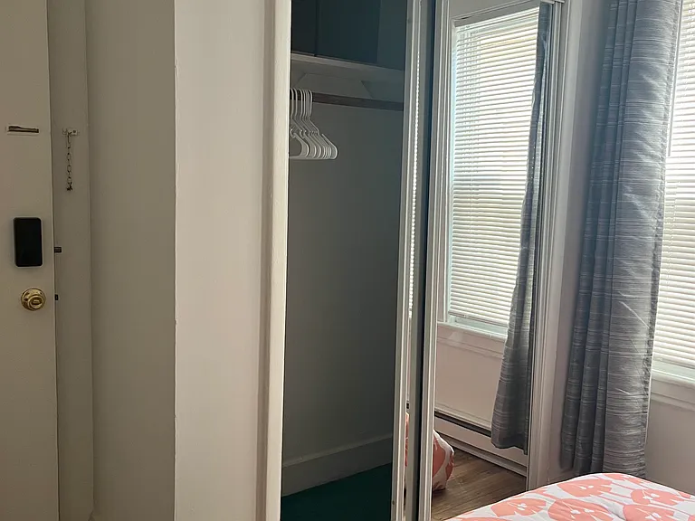 43-45 Jackson Ave #3 — Photo 17