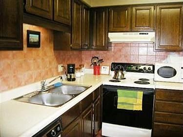 4th image of 12500 Edgewater Dr APT 1506