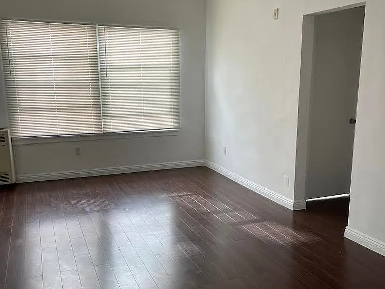 724 N Gramercy Pl — Photo 1