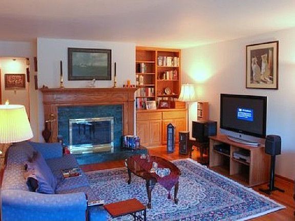 2nd image of 31 McKay Pl