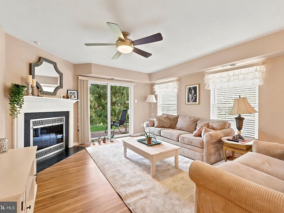 1st image of 36 Ashley Ct Unit 36