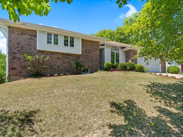 2601 Hillshire Dr, Columbia, MO 65203