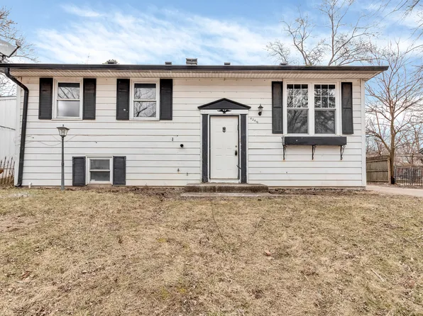 4249 Dubarry Rd, Indianapolis, IN 46226
