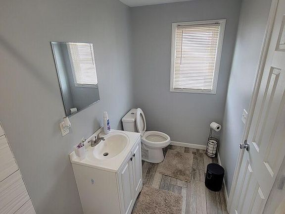 3rd image of 775 Highland Ave #5