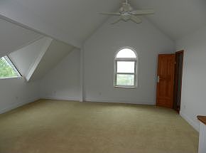 5th image of 115 Sherman St