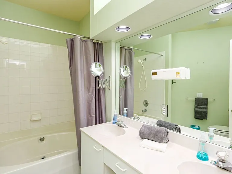 966 Woodshire Ln #204 — Photo 8