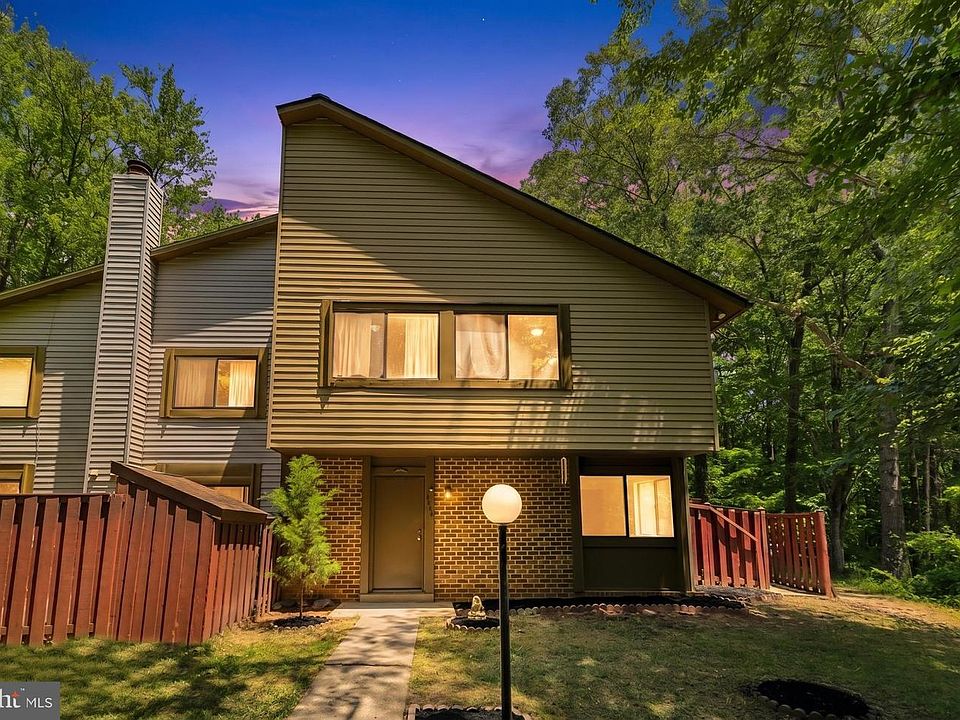 1st image of 10669 Spring Oak Ct