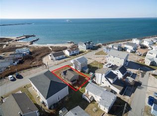 15 Shore Rd, Narragansett, RI 02882